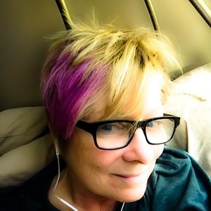 Meet your Posher, Deborah